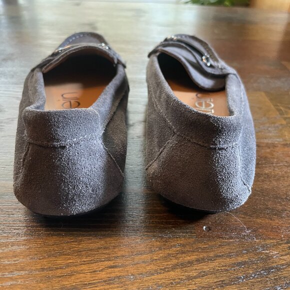Calvin Klein Moccasin Loafers Suede Size 7M Gray with Silver Logo - Picture 4 of 7
